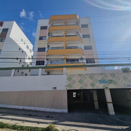 Th 3102 - Flat De 2 Quartos Com Varanda โกเวร์นาดอร์ วาลาดาเรส ภายนอก รูปภาพ