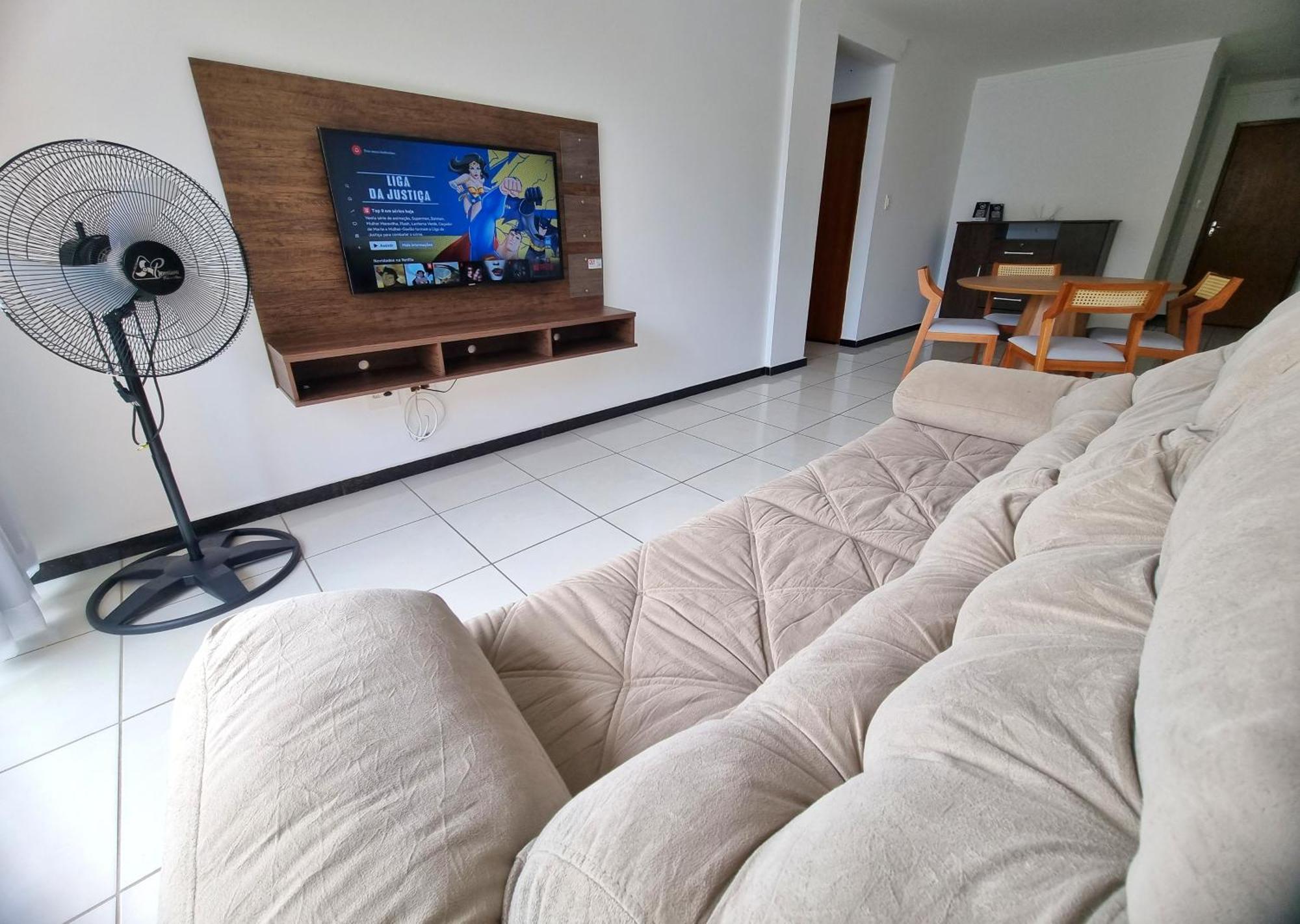 Th 3102 - Flat De 2 Quartos Com Varanda โกเวร์นาดอร์ วาลาดาเรส ภายนอก รูปภาพ
