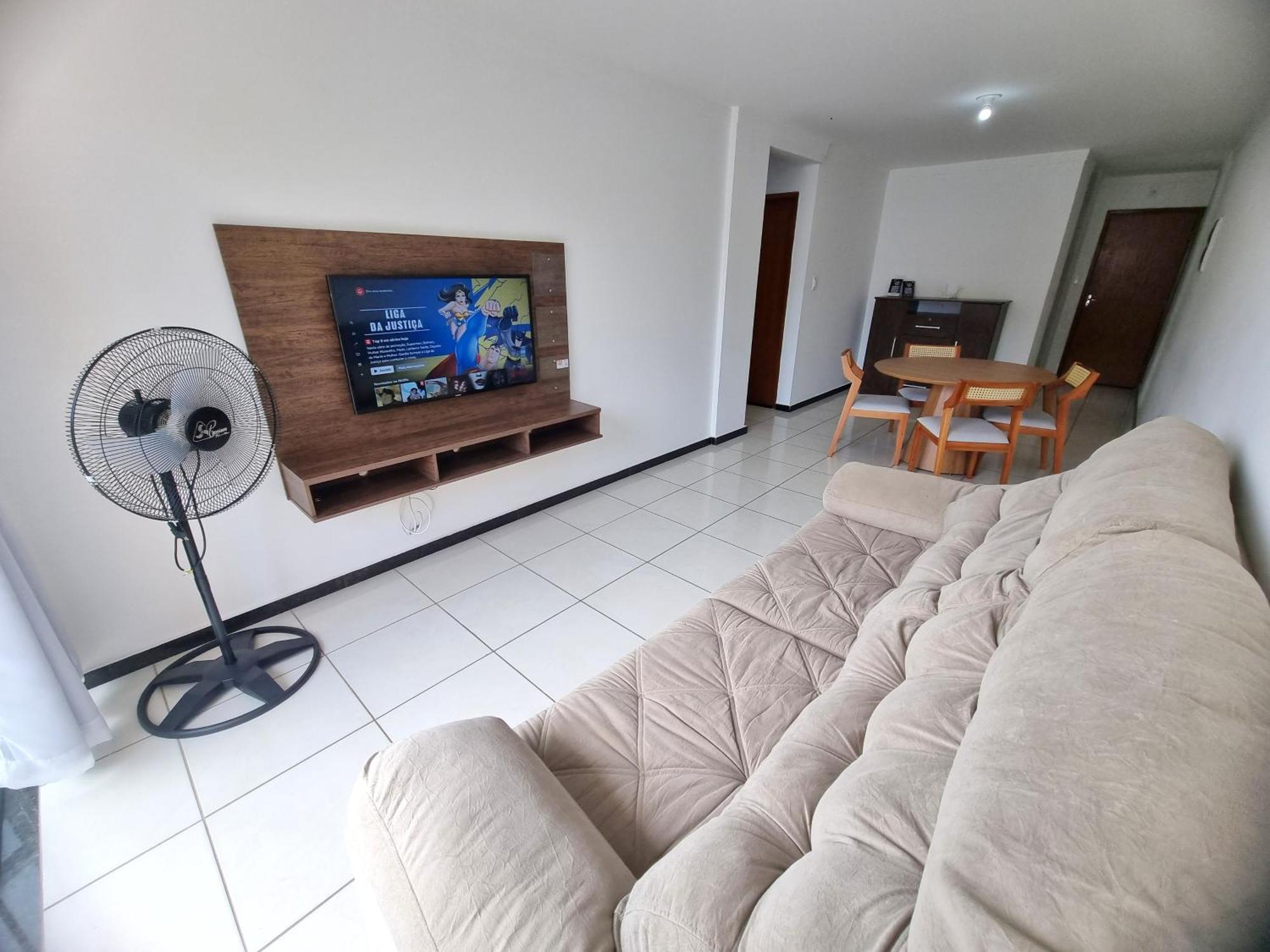 Th 3102 - Flat De 2 Quartos Com Varanda โกเวร์นาดอร์ วาลาดาเรส ภายนอก รูปภาพ